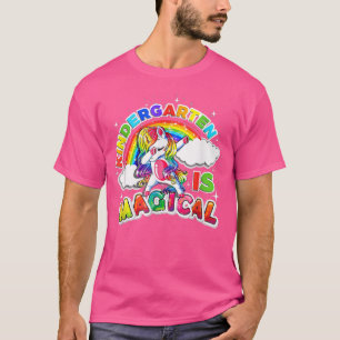 Der Kindergarten ist ein zauberhaftes Dabbing-Einh T-Shirt