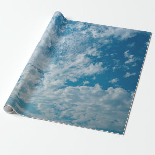 Der klare Himmel tagsüber, wenn das Licht hindurch Geschenkpapier