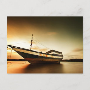 Der Körper des alten Schiffes Bali, Indonesien Postkarte