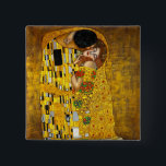 Der Kuss durch Gustav Klimt Button<br><div class="desc">Das Kuss-, Öl- und Goldblatt auf Leinwand, 1907-1908. Österreichische Galerie Belvedere, Wien, </div>