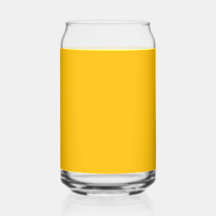 Der Lebkuchenmann schüttelt mit seiner Schwester