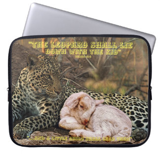 "der Leopard legt sich mit dem Kind " Jesaja 11 Laptopschutzhülle