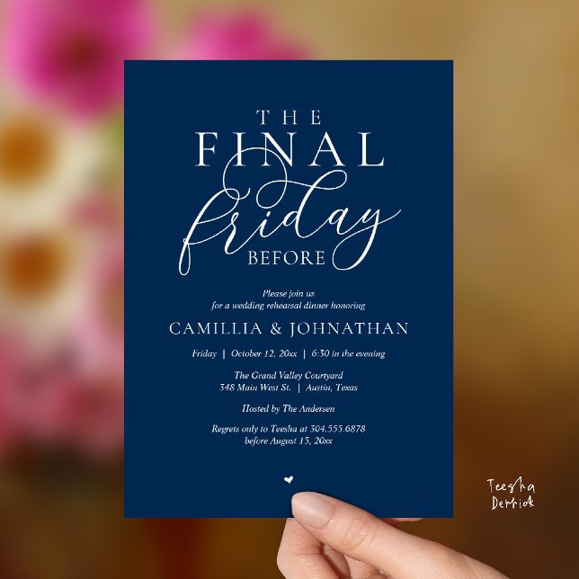 “Der letzte Freitag vor” Romantisches Probedinner Einladung (“The Final Friday Before” Romance Rehearsal Dinner Invitation Card in Navy Blue)