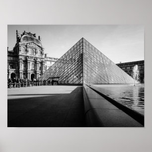 Der Louvre in BW Poster