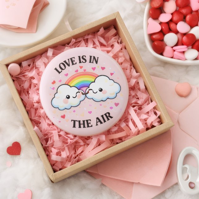 Der Love In The Air Anstecker — Valentinstag  Button (Von Creator hochgeladen)