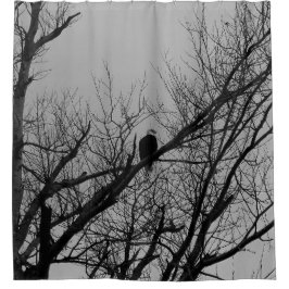 Der Mann, der Uhr nimmt Duschvorhang