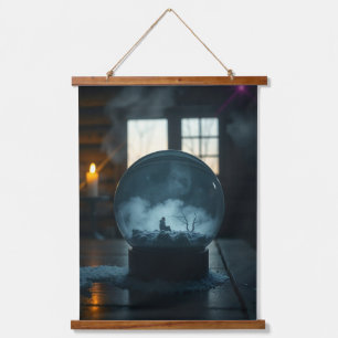 Der Mann in der Glaskugel – Mystische Surreal-Wand Wandteppich Mit Holzrahmen