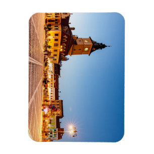 Der Marktplatz von Brasov in Rumänien Magnet