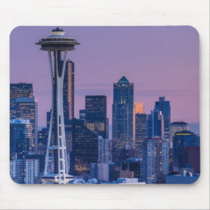 Der Mount Rainier im Hintergrund Mousepad