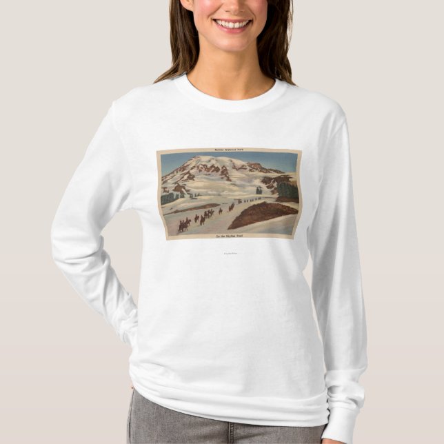 Der Mount Rainier, WA - Männer zu Pferd auf T-Shirt (Vorderseite)