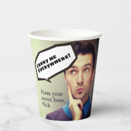 Der Nachrichtenmagazin des lustigen Chefs für das  Pappbecher