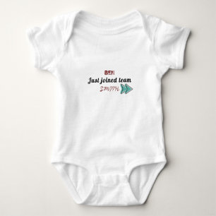 Der Name des Babys wurde gerade mit Baby-Bodysuit  Baby Strampler