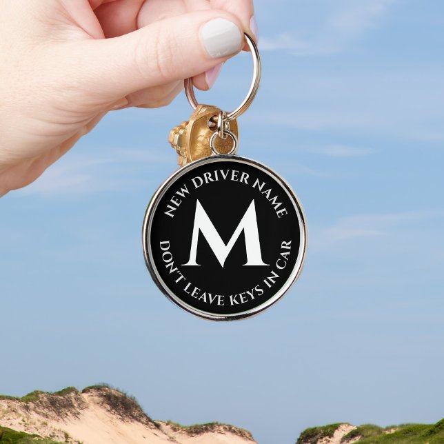 Der neue Fahrername Verlasse keine Tasten im Auto- Schlüsselanhänger (Von Creator hochgeladen)
