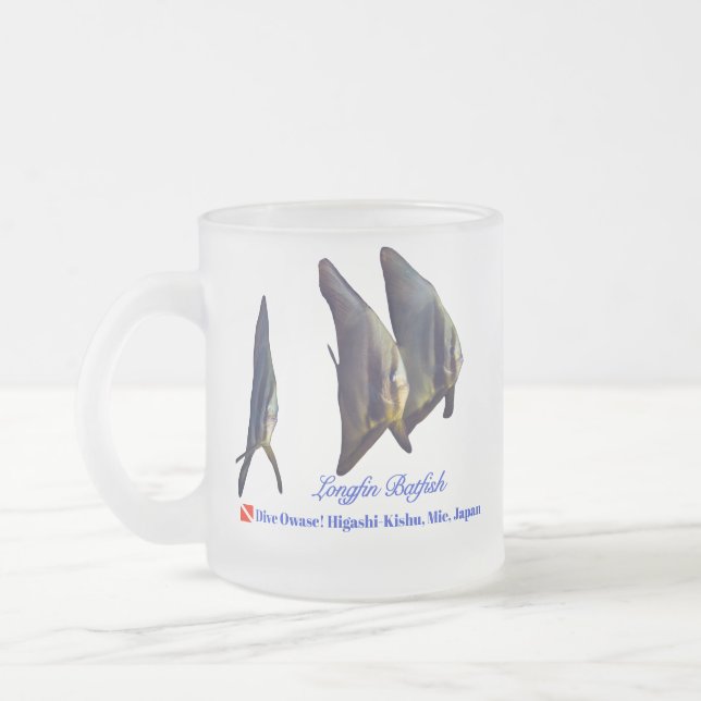 Der Niedliche Longfin Batfish Mattglastasse (Links)