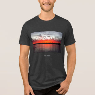 Der Nil, dramatischer Sonnenuntergang. Tri-Blend Shirt