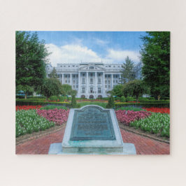 Der Nordeingang des Greenbrier Puzzles