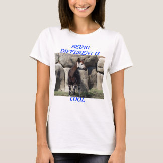 der Okapi, der unterschiedlich ist, ist cool T-Shirt