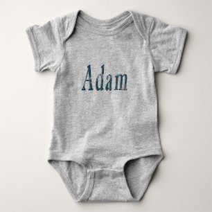 "Der Ozean flüstert: Der Name ist Adam Baby Strampler