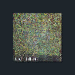 Der Park von Gustav Klimt, Vintager Jugendstil Leinwanddruck<br><div class="desc">Der Park (1910) von Gustav Klimt ist ein Vintages Viktorianisches Kunstmalereiwerk der Epoche. Eine Naturlandschaft mit Bäumen in einem Wald und Menschen, die im Schatten entlang eines Weges in einem öffentlichen Park im Sommer spazieren. Über den Künstler: Gustav Klimt (1862-1918) war ein österreichischer Symbolik-Maler und einer der prominentesten Mitglieder der...</div>