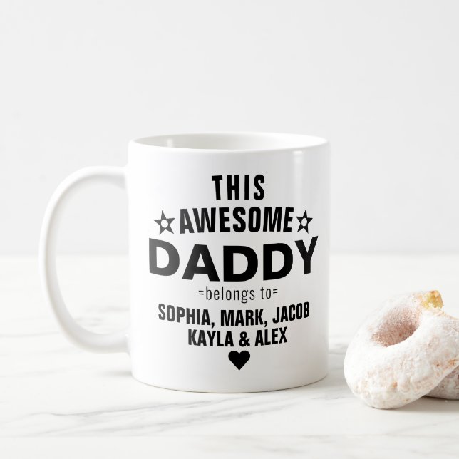 Der Phantastische Daddy-Vater gehört dem Kindesnam Kaffeetasse (Mit Donut)