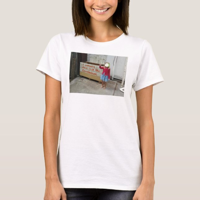 Der Platz einer Frau T-Shirt (Vorderseite)