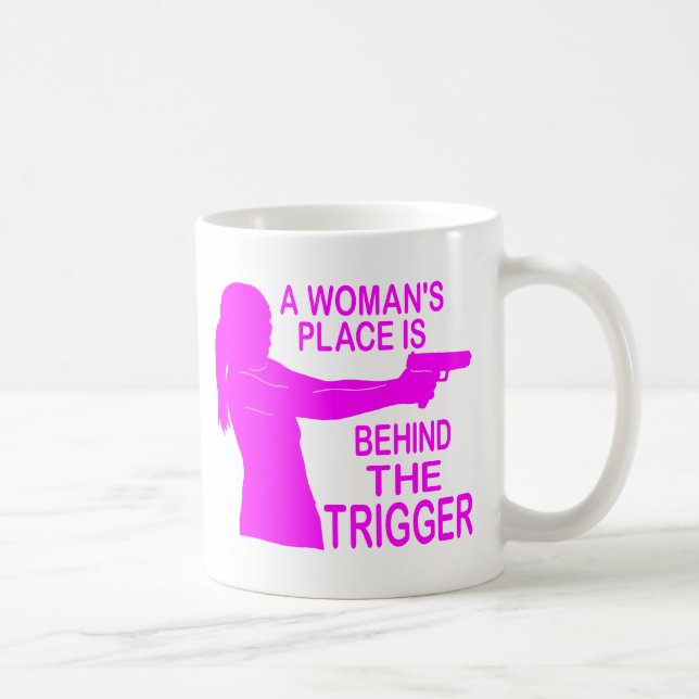 DER PLATZ EINER FRAU TASSE (Rechts)