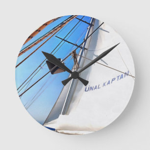 Der Realist passt die Segel-Kunst an Runde Wanduhr