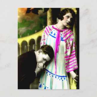 Der Romantische Mann küsst die Frau Vintag Postkarte