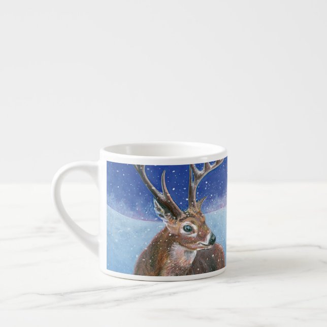 Der Rotwild (Cervus elaphus) im Winter Espressotasse (Links)