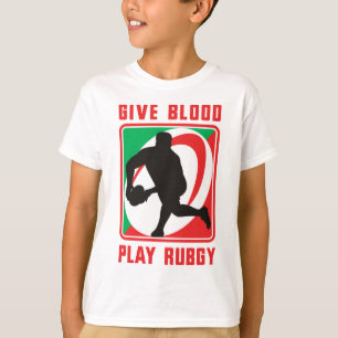 Der Rugbyspieler, der Ballfront führt, geben T-Shirt