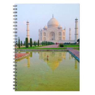 Der ruhige friedliche Weltberühmte Taj Mahal bei Notizblock