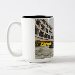 Der Runde Hofbecher Zweifarbige Tasse