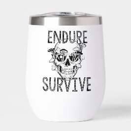 Der Schädel mit den Pilzen erlangen und überleben 