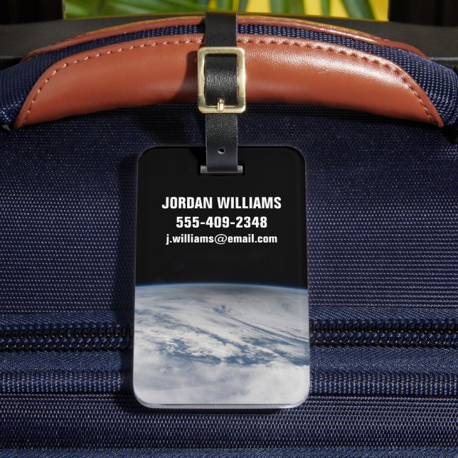 Der Schatten des Mondes, der auf dem Nordpazifik v Gepäckanhänger (Vorderseite Insitu 2)