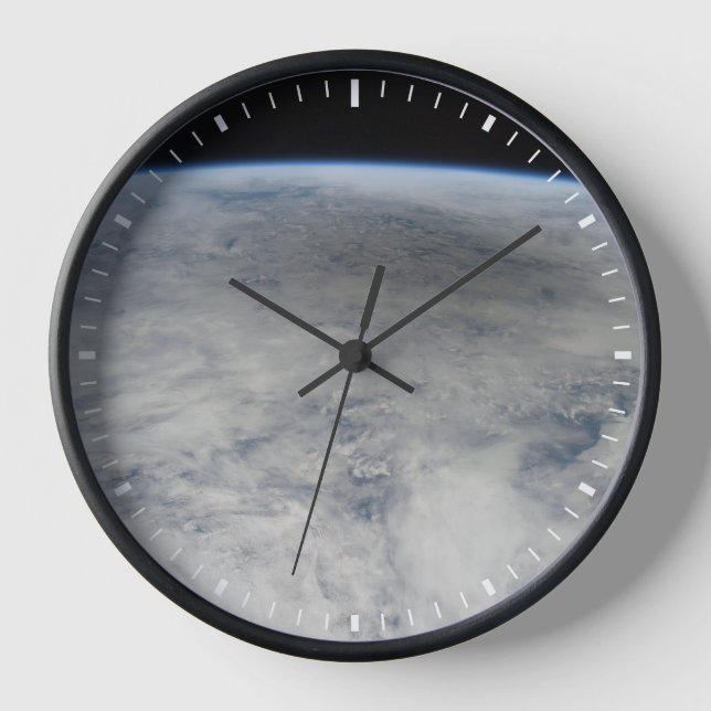 Der Schatten des Mondes, der auf dem Nordpazifik v Uhr (Vorderseite)