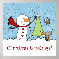 Der Schneemann dekoriert Bäume mit Waldkreaturen