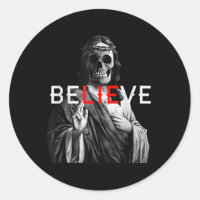 Der schwarze Antichrist Jesus Skull glaubt dem Sat