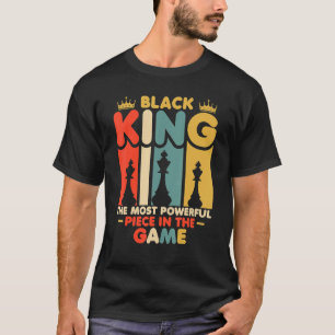 Der schwarze König ist das mächtigste Stück in den T-Shirt
