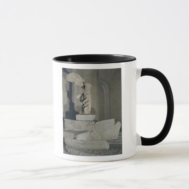 Der Sieg von Samothrace Tasse (Rechts)