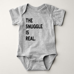 Der Snuggle ist wirklicher Baby-Spielanzug Baby Strampler