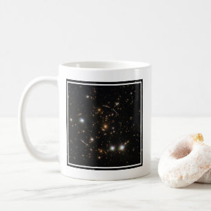 Der Sonnenaufgang in einem riesigen Galaxiehaufen Kaffeetasse