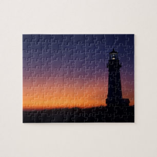 Der Sonnenball fällt auf den bunten Horizont Puzzle