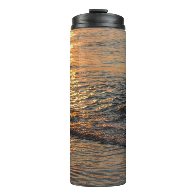 Der Sonnenuntergang reflektiert das wunderschöne M Thermosbecher (Vorderseite)