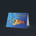 Der sonnige Geburtstag für Boyfriend, Anglerfish Karte<br><div class="desc">Papier Geburtstagskarte Grußkarte für einen Freund. Die sonnige Illustration eines Seeteuchels,  der sich bereit macht,  einen Geburtstagskuchen zu essen. Schöne Geburtstagskarte mit Happy Baitday! auf der Abdeckung. Bild und Vers Copyright © Shoaff Ballanger Studios.</div>