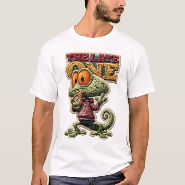 Der Späte Lustiger Chamäleon- Stickpatch T-Shirt (Vorderseite)