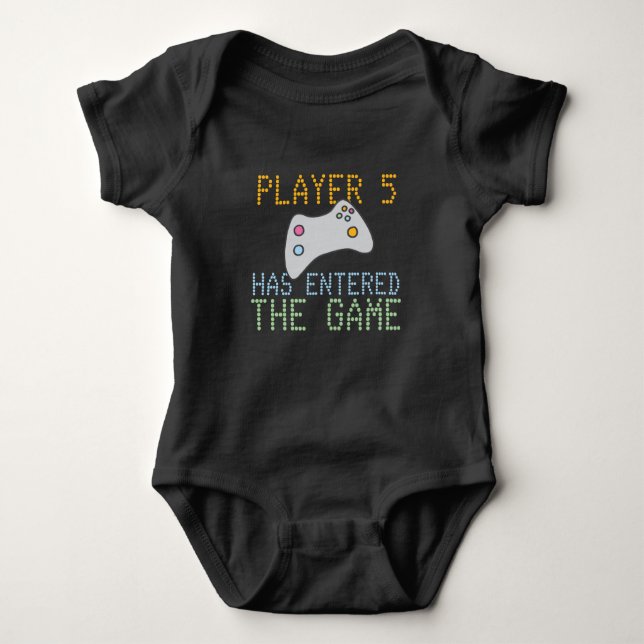 Der Spieler ist in den Personalisierten Gamer eing Baby Strampler (Vorderseite)