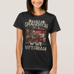 Der stolze Enkel einer Veteranen-Militärfamilie de T-Shirt