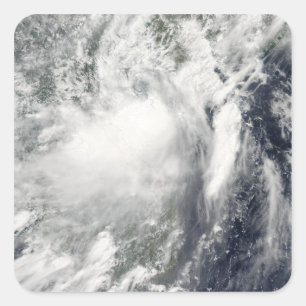 Der Sturm Conson nähert sich Vietnam Quadratischer Aufkleber