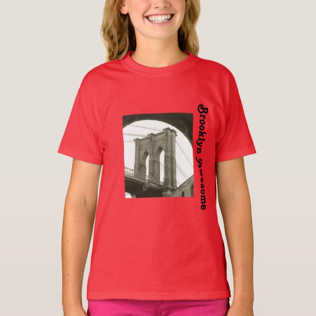 Der T - Shirt der Brooklyn-Brücken-Zitat-Männer (Vorderseite)