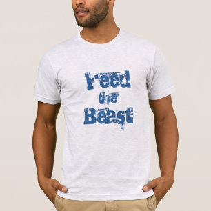 Der T - Shirt der Männer füttern das Tier